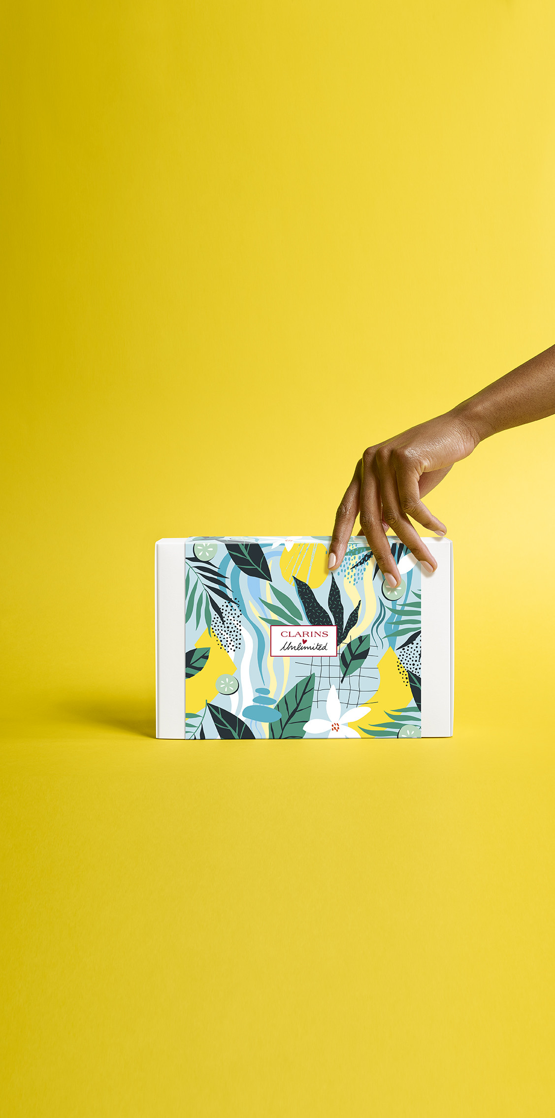 Romain RECHT – Retoucheur Photo Réseaux Sociaux - PARIS - CAMPAGNE CLARINS