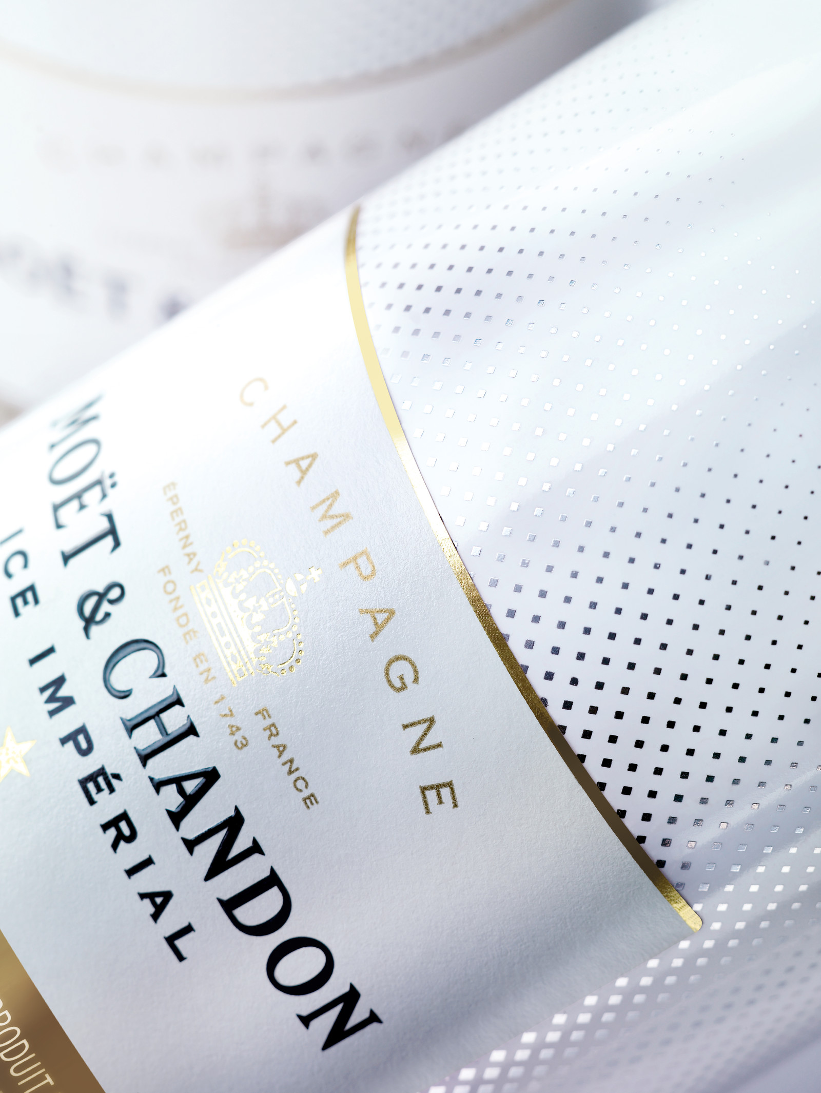 Romain RECHT – Retoucheur Photo Champagne, Bière et Spiritueux - PARIS - CAMPAGNE MOET & CHANDON