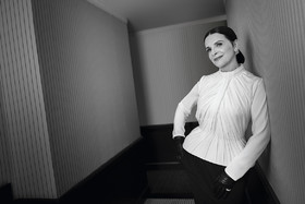 Romain RECHT – Retoucheur Photo Portrait et Beauté - PARIS - FESTIVAL DE CANNES 2023 - MAGAZINE GALA