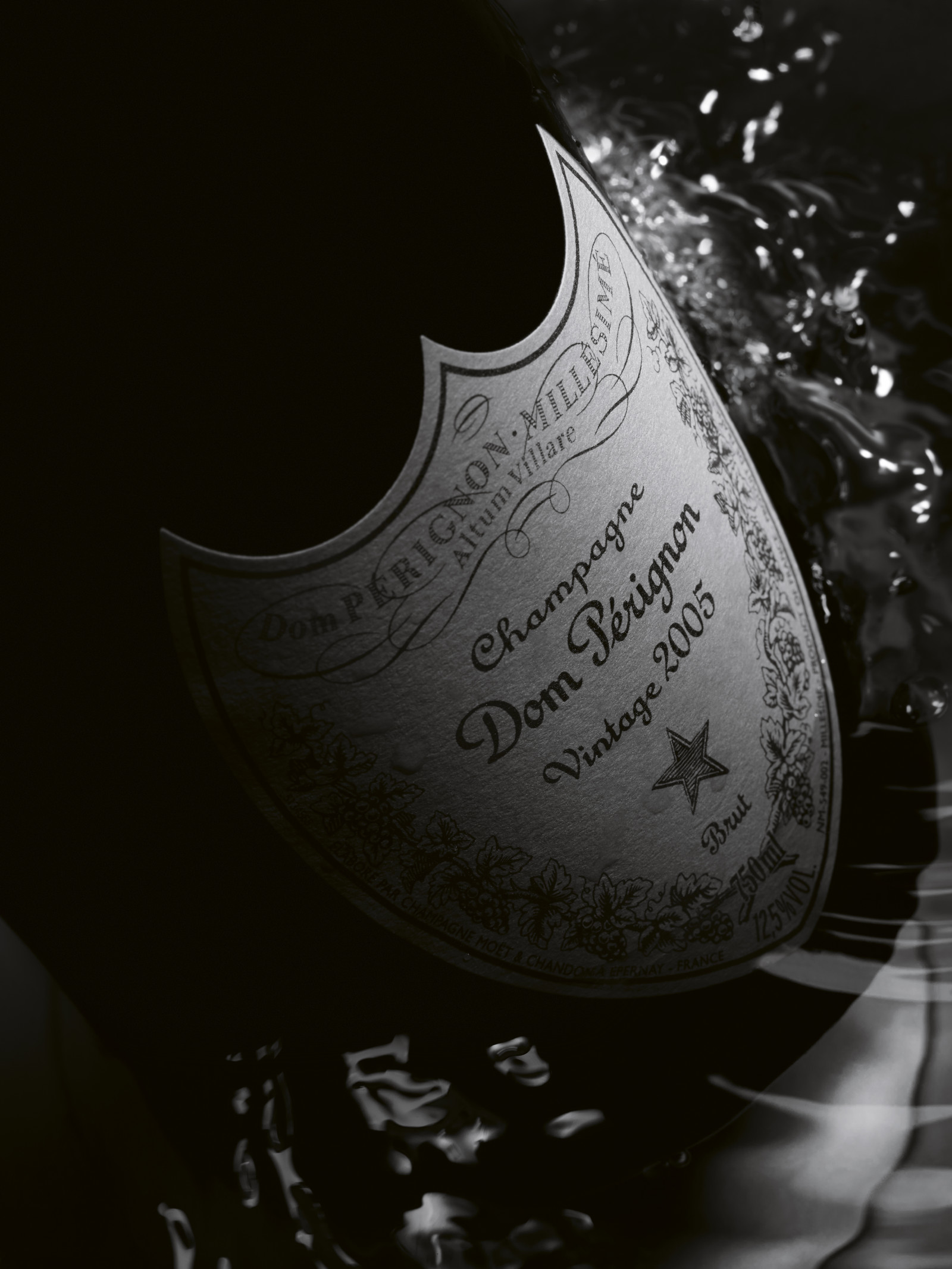 Romain RECHT – Retoucheur Photo Champagne, Bière et Spiritueux - PARIS - CAMPAGNE DOM PERIGNON