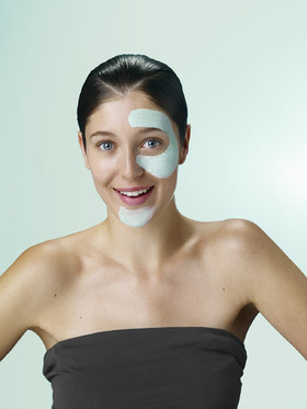 Romain RECHT – Retoucheur Photo Réseaux Sociaux - PARIS - CAMPAGNE MEVITA