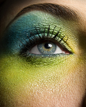 Romain RECHT – Retoucheur Photo Beauté - PARIS - CAMPAGNE FAREVACOLOR