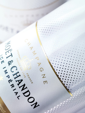 Romain RECHT – Retoucheur Photo Champagne, Bière et Spiritueux - PARIS - CAMPAGNE MOET & CHANDON