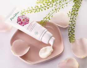 Romain RECHT – Retoucheur Photo Réseaux Sociaux - PARIS - CAMPAGNE MELVITA