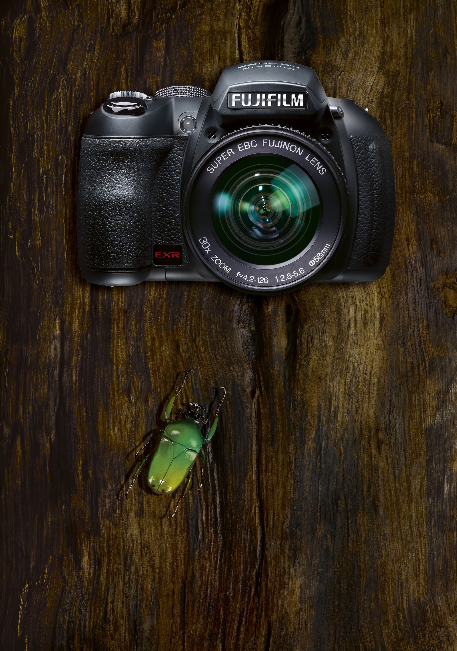 Romain RECHT – Retoucheur Photo STILL LIFE - PARIS - CAMPAGNE FUJIFILM APPAREIL PHOTO